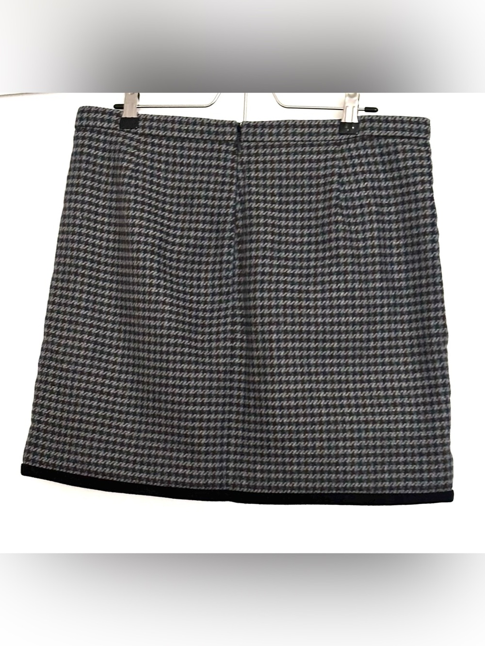 J.Crew Black & White Houndstooth Mini Skirt Size 10 - Picture 2 of 4